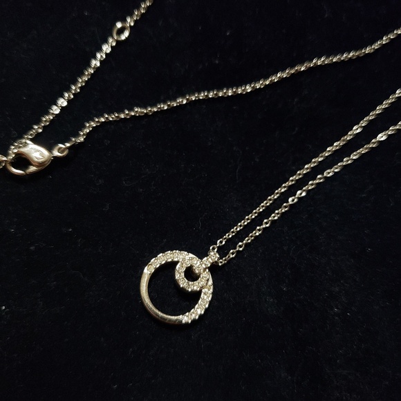 Swarovski Necklace - Picture 2 of 3